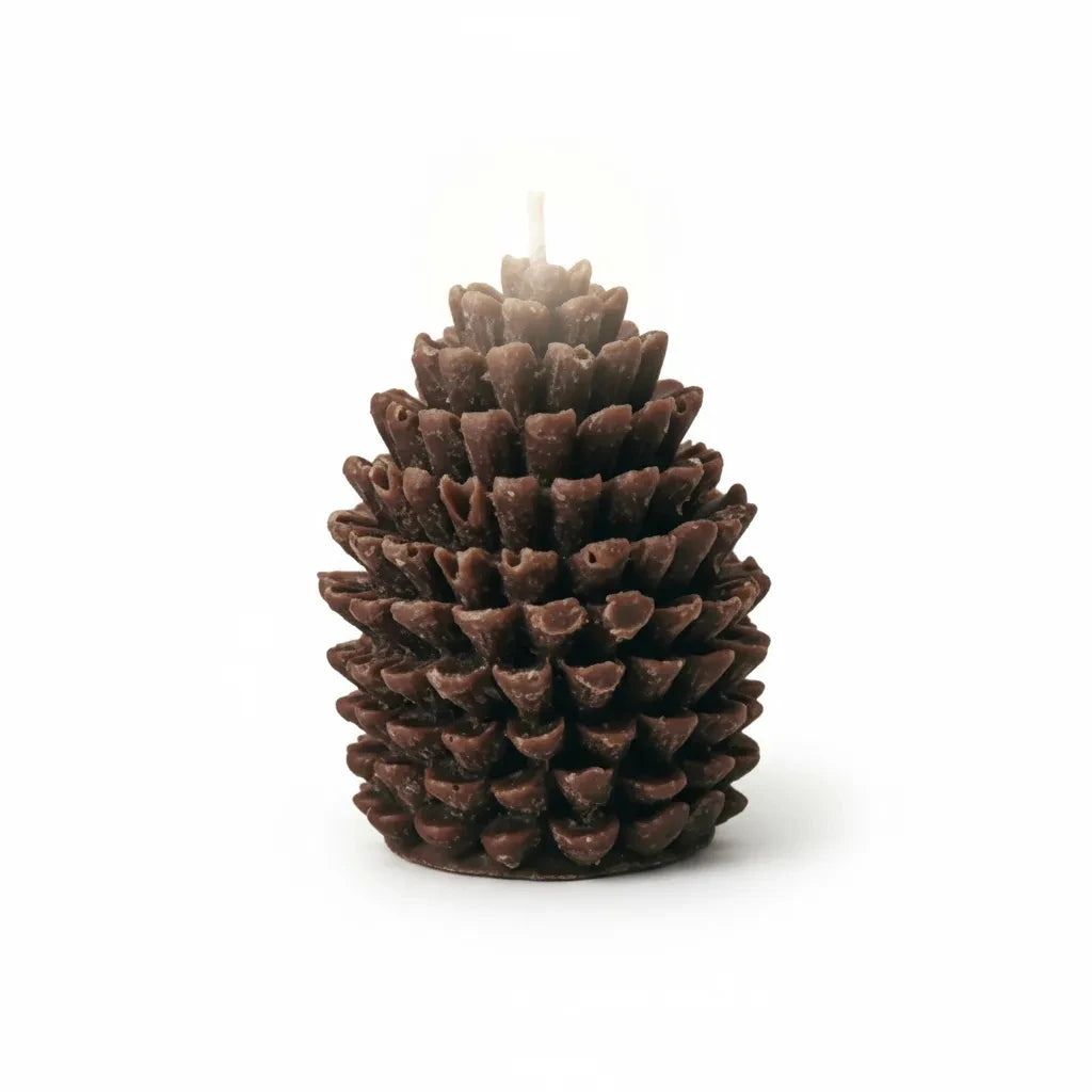 Christmas Pinecone Scented Candle – Festive Soy Wax Holiday Home Decor Gift