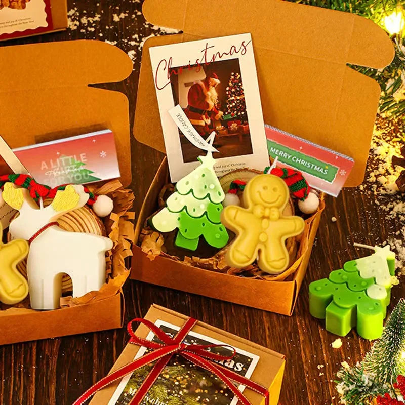 Christmas Scented Candle Gift Set – Soy Wax Aromatherapy with Fawn, Tree & Glove Designs