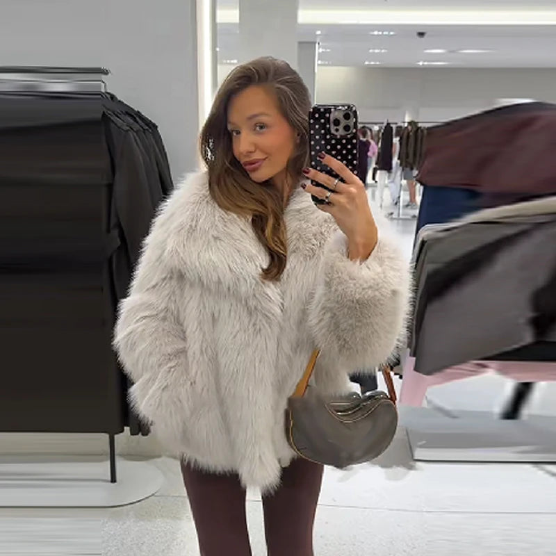 Elegant Faux Fur Jacket for Women – Lapel Thick Loose Coat 2025